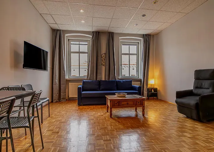 Spacious Two Bedroom With Living Near Wiener Stadthalle Viena
