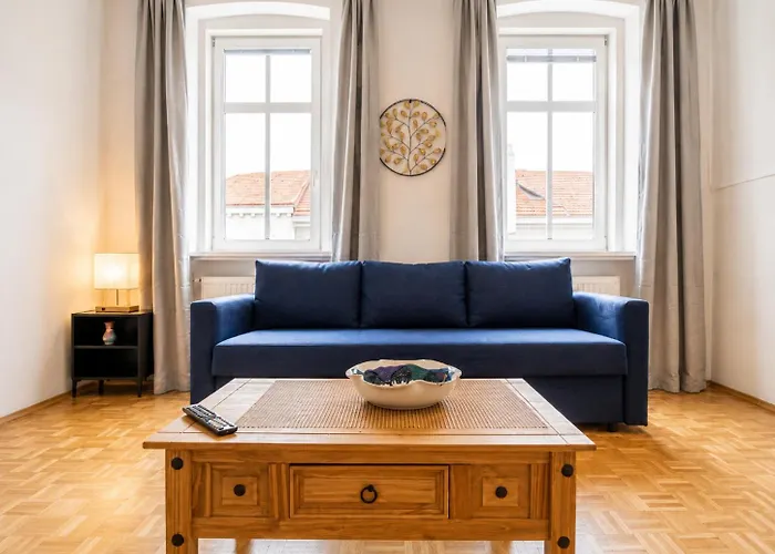 Spacious Two Bedroom With Living Near Wiener Stadthalle *